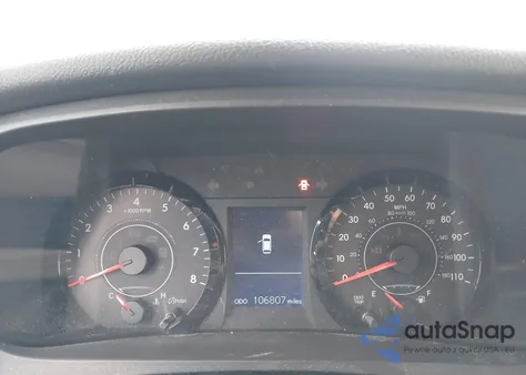 2015 Toyota Sienna Le 8 Passenger z USA, uszkodzony, nr VIN 5TDKK3DCXFS619526